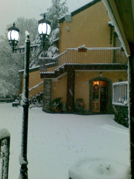 Ai Vecchi Crateri Guest House Sant'Alfio Luaran gambar