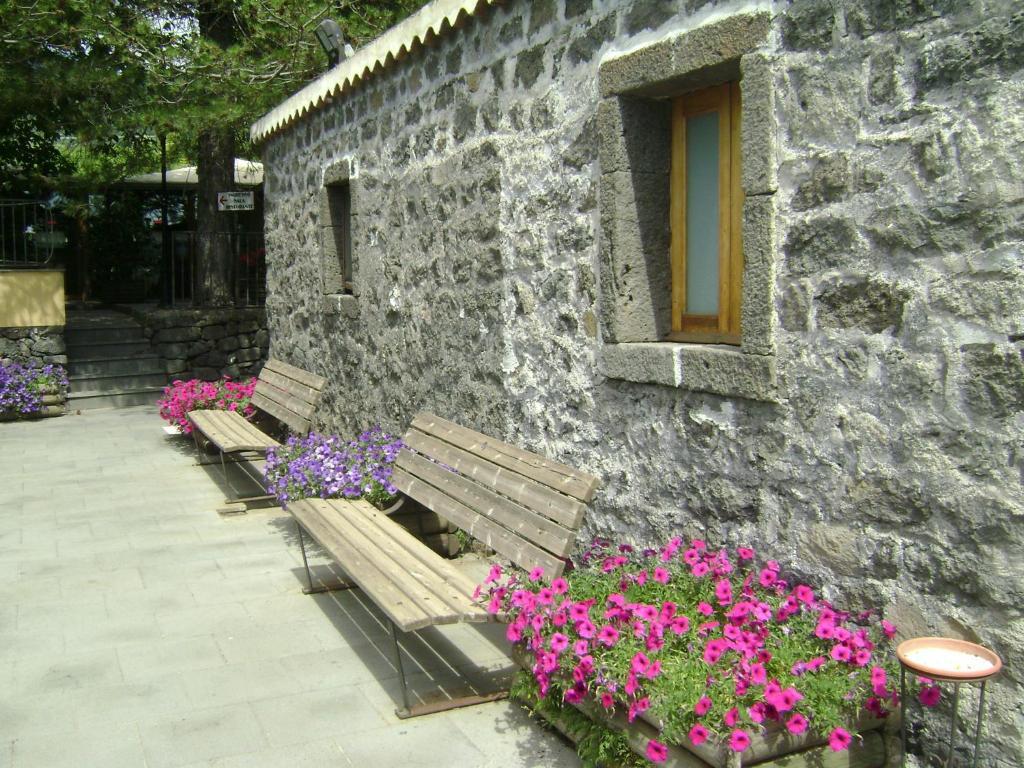 Ai Vecchi Crateri Guest House Sant'Alfio Luaran gambar