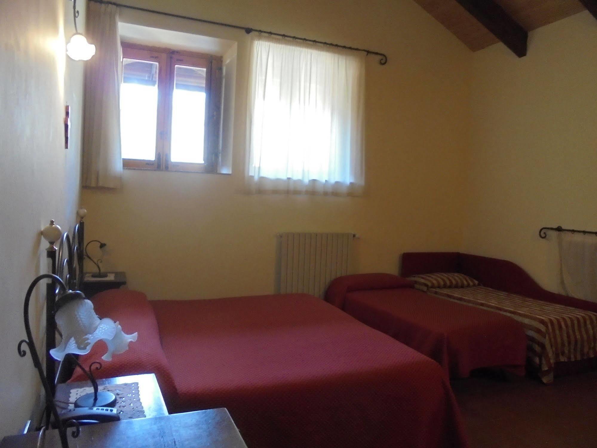 Ai Vecchi Crateri Guest House Sant'Alfio Luaran gambar