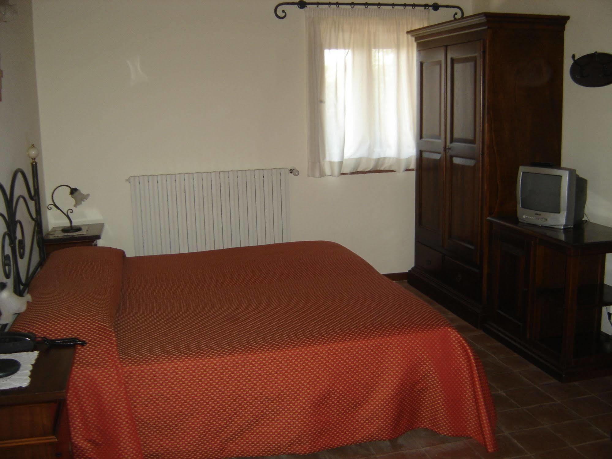 Ai Vecchi Crateri Guest House Sant'Alfio Luaran gambar
